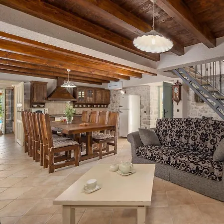 Lovely In With Private Pool *